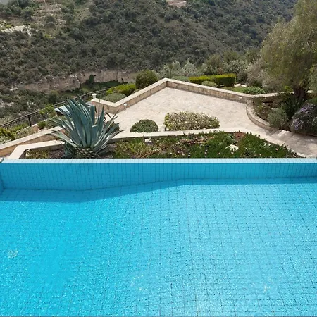 Aphrodite Hills Superior Superior 0095 Air Conditioning 3 Bedrooms Pafos