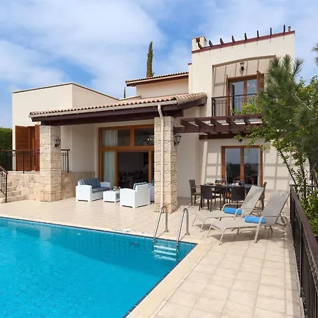 Willa Aphrodite Hills Superior Superior 0095 Air Conditioning 3 Bedrooms *