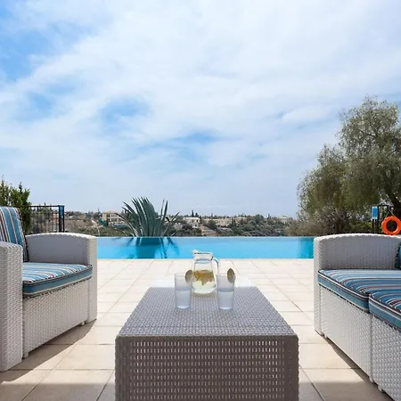 Aphrodite Hills Superior Superior 0095 Air Conditioning 3 Bedrooms *